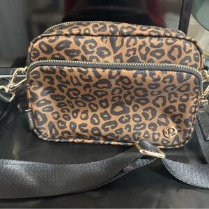 lululemon athletica Everywhere Crossbody Bag in Brown Leopard with Black Strap